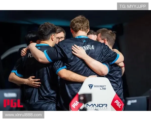 CSGO战术解析:V5战队如何在中路实现突破与胜利