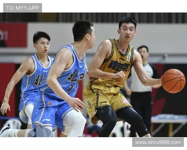 南京篮球队与北京篮球队赛后技术分析与战术总结